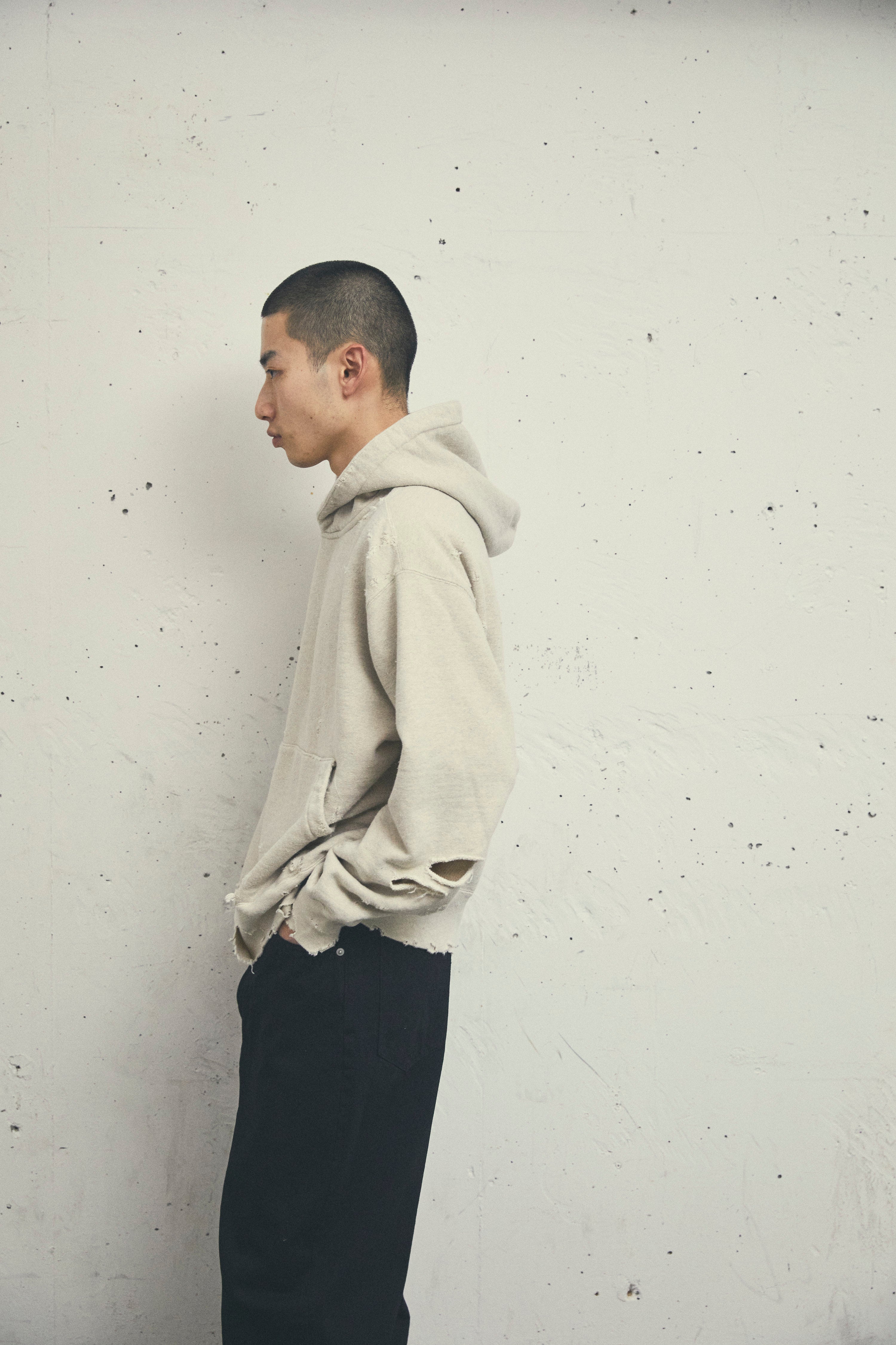 KURO | モアダメージプルスウェットパーカー